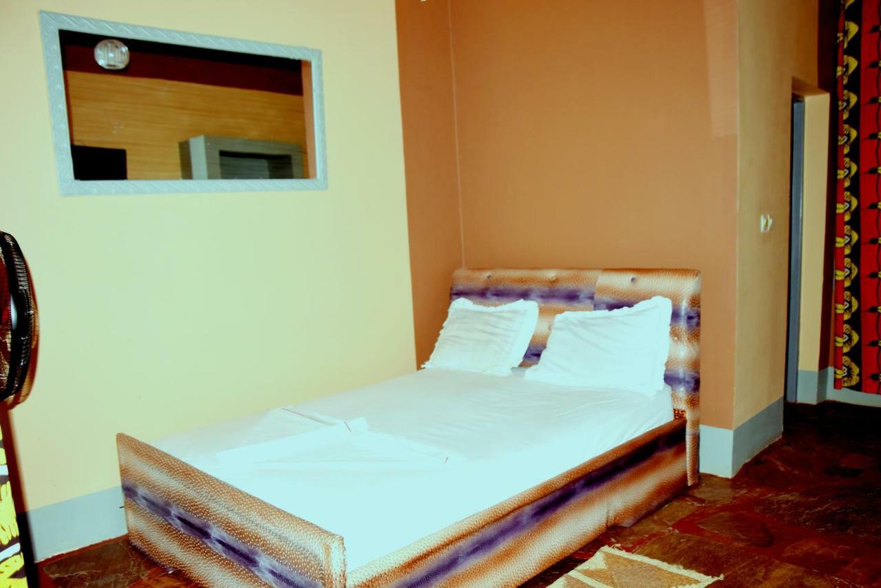 Saint Blaise Hotel Bujumbura Zimmer foto